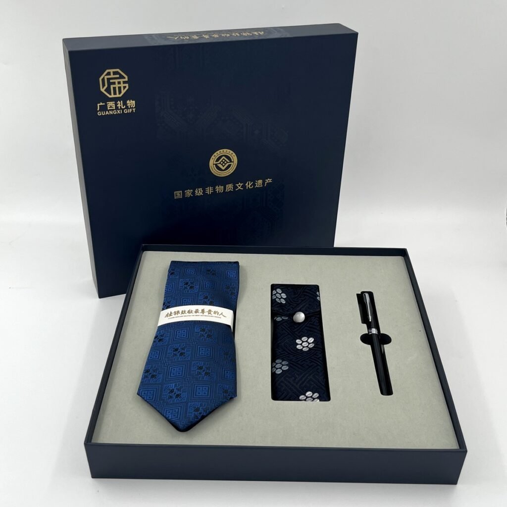 Brocade Silk Tie — Navy