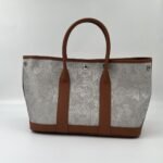 Grand Tote — Plain White Motif